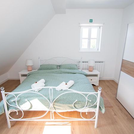 Apartmani Kac Карловац Экстерьер фото