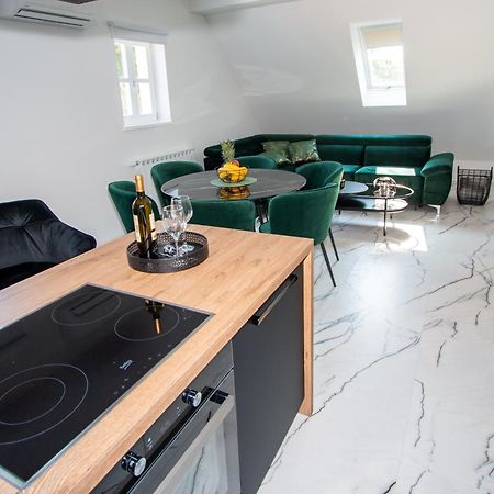Apartmani Kac Карловац Экстерьер фото