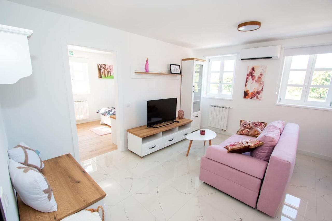 Apartmani Kac Карловац Экстерьер фото