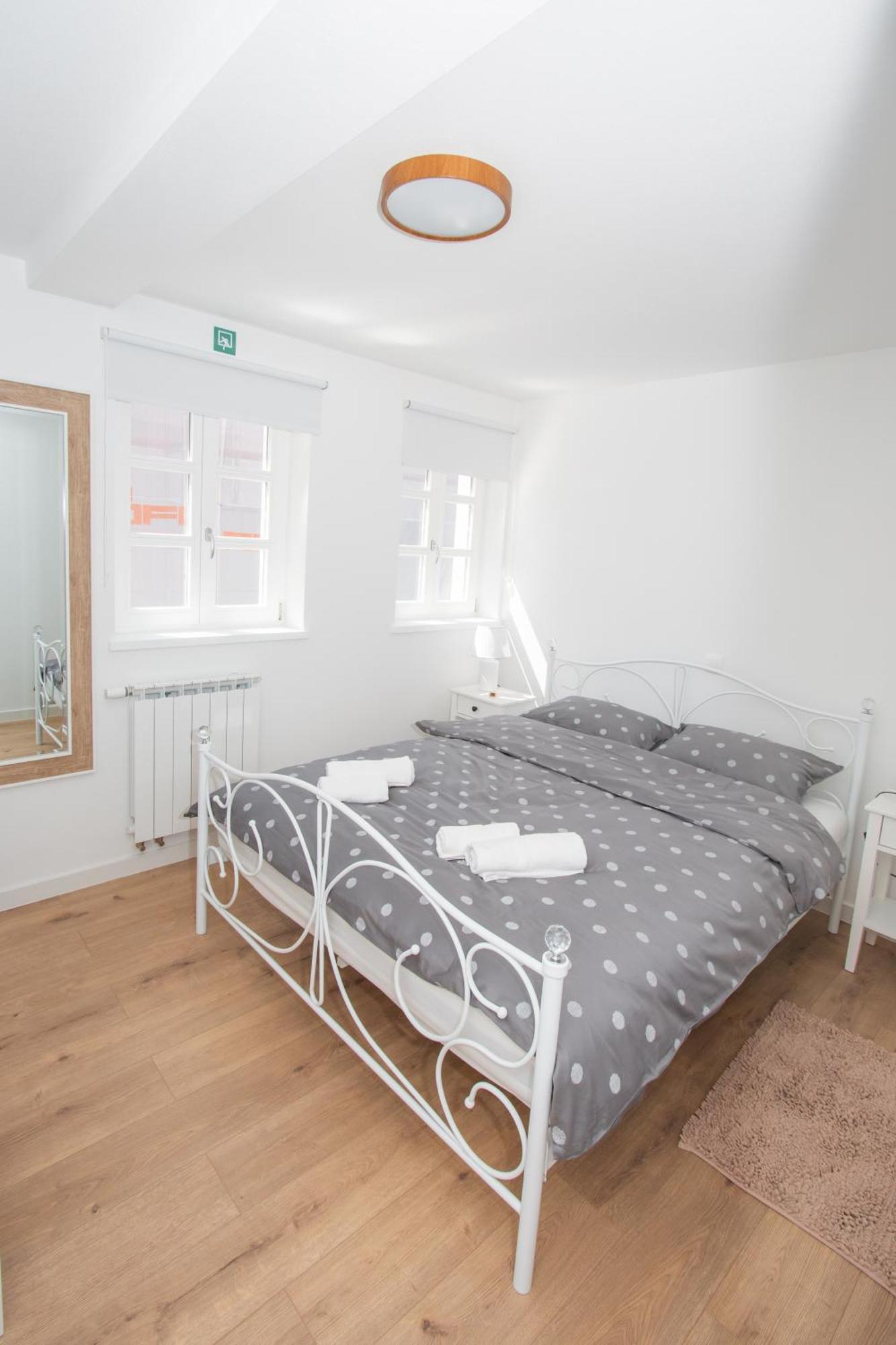 Apartmani Kac Карловац Экстерьер фото