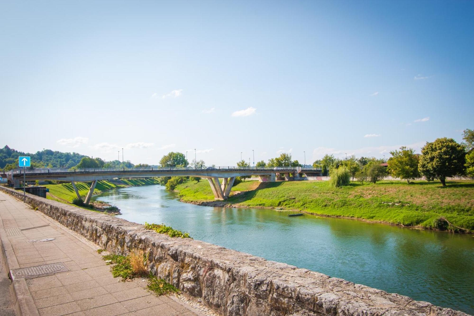 Apartmani Kac Карловац Экстерьер фото
